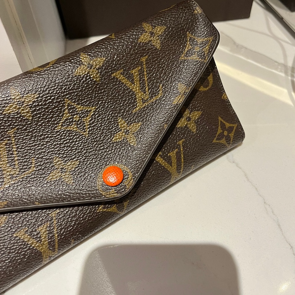 Louis Vuitton Josephine Wallet NM Monogram